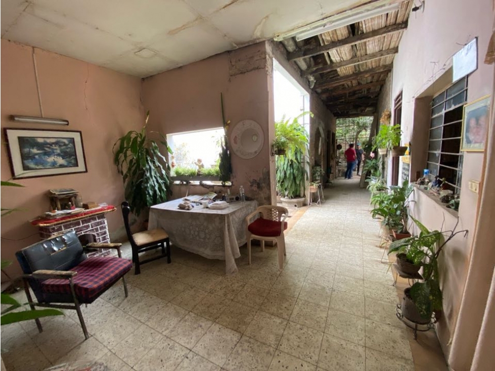 VENDO CASA LOTE EN VILLACOLOMBIA