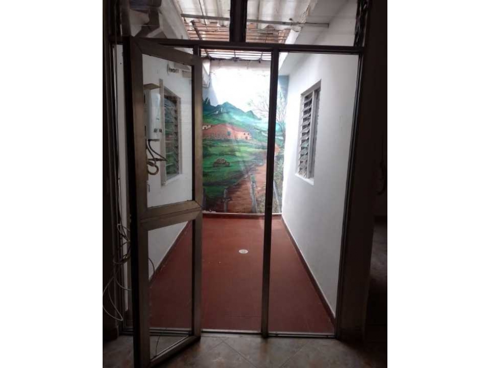 VENDO CASA PRIMER PISO UNIFAMILIAR CON GARAJE Y  AIRE EN BARRIO NUEVO