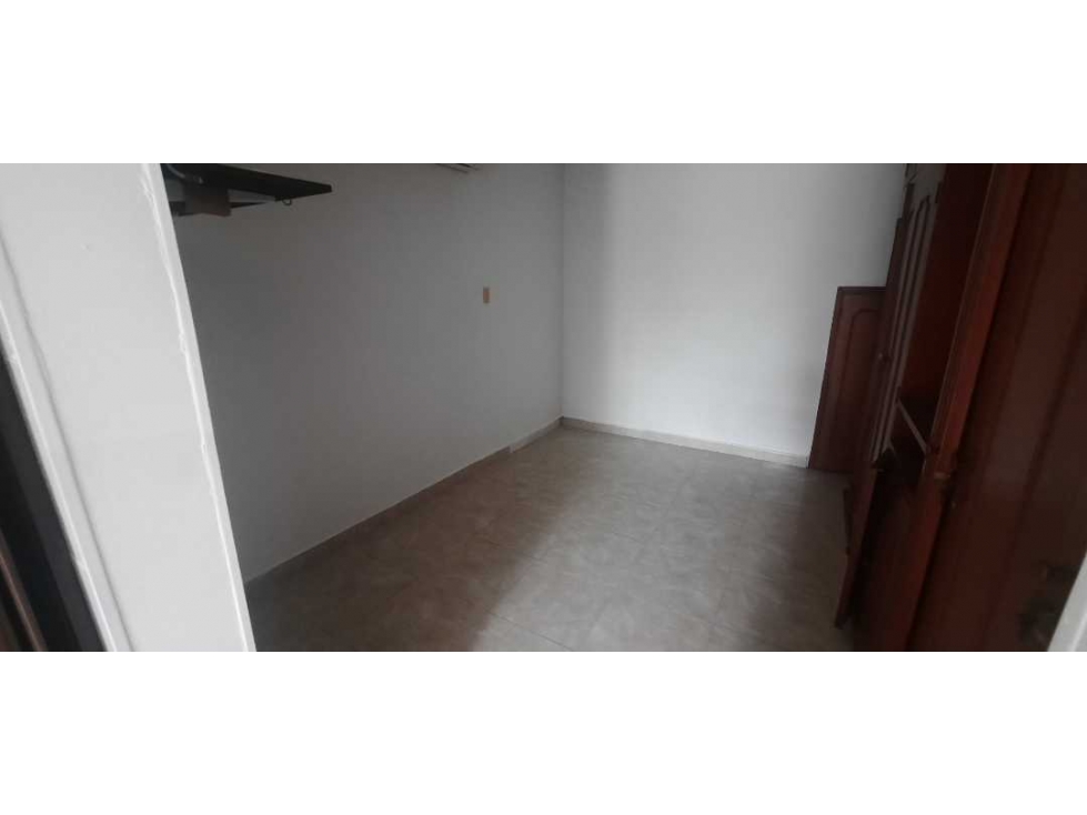 Vendo casa sur de cali barrio Pampa linda 2 pisos con apartarstudios