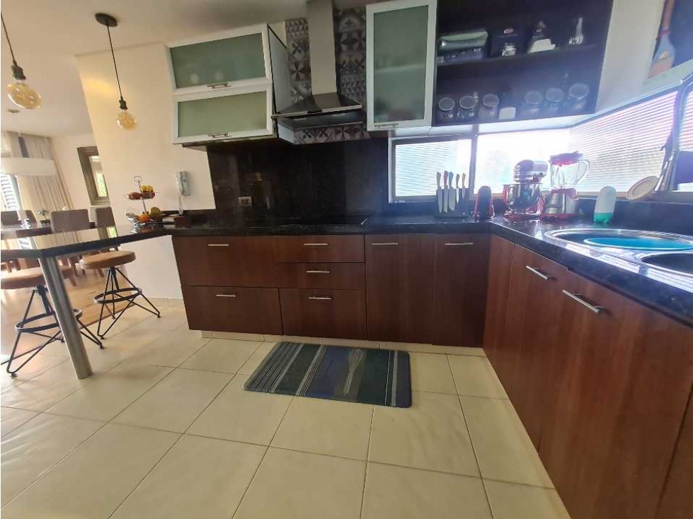 Vendo Hermoso Apartamento en Reserva de Mora verde 121 metros más terr