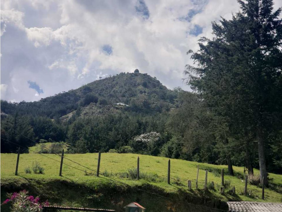 Vendo lote cerca a Fizebad con vista a La represa de la Fe