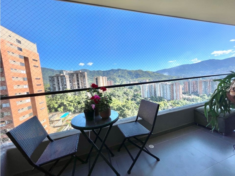 Venta Apartamento en Envigado en la Loma del Escobero 116,05 mt2