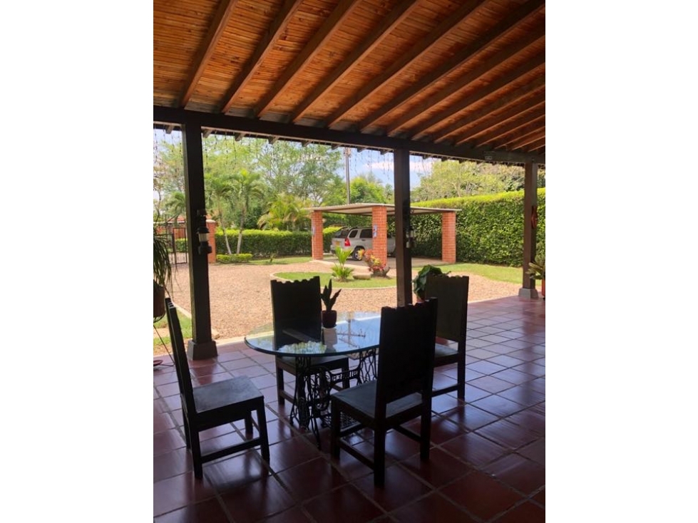 VENTA DE ACOGEDORA CASA CAMPESTRE EN RIVERAS DE LAS MERCEDES