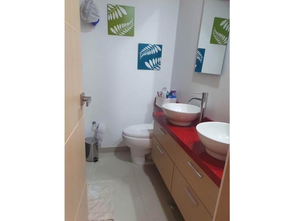 Venta de apartamento en la intermedia sector Envigado